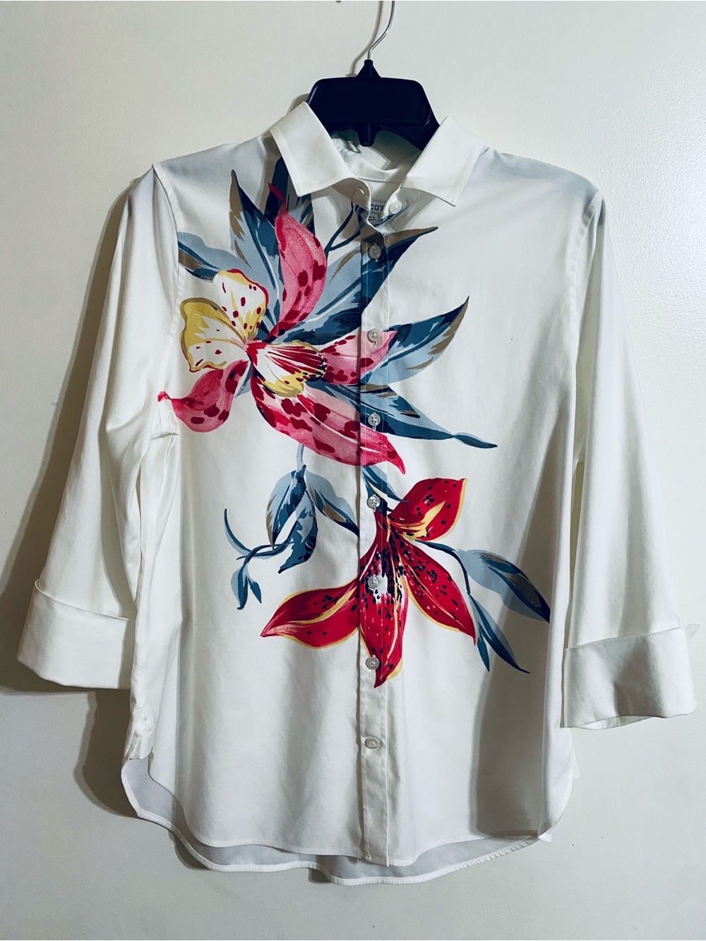 Chico’s Women’s White Floral Button 3/4” Sleeve Blouse size 1